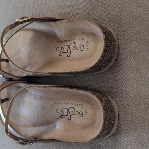 Bos. & Co. Parr Slip on Sandal in Brandy Nubuck and Gold Multi Lux Size 42/11 - Picture 6 of 7